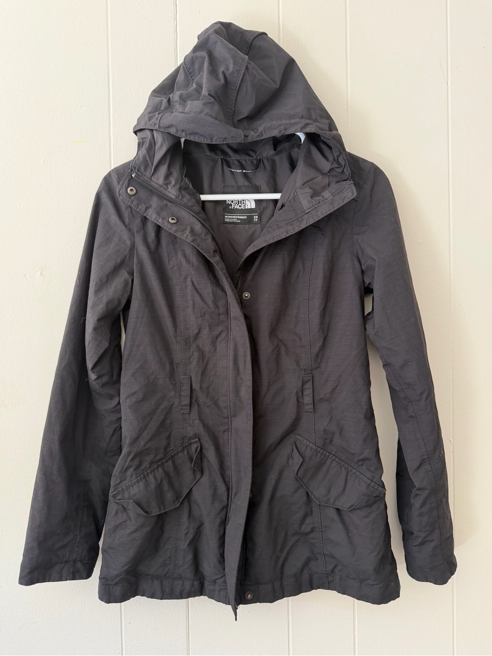 The North Face Women's Hooded Anorak Jacket - Black Celeste Jacket Raincoat